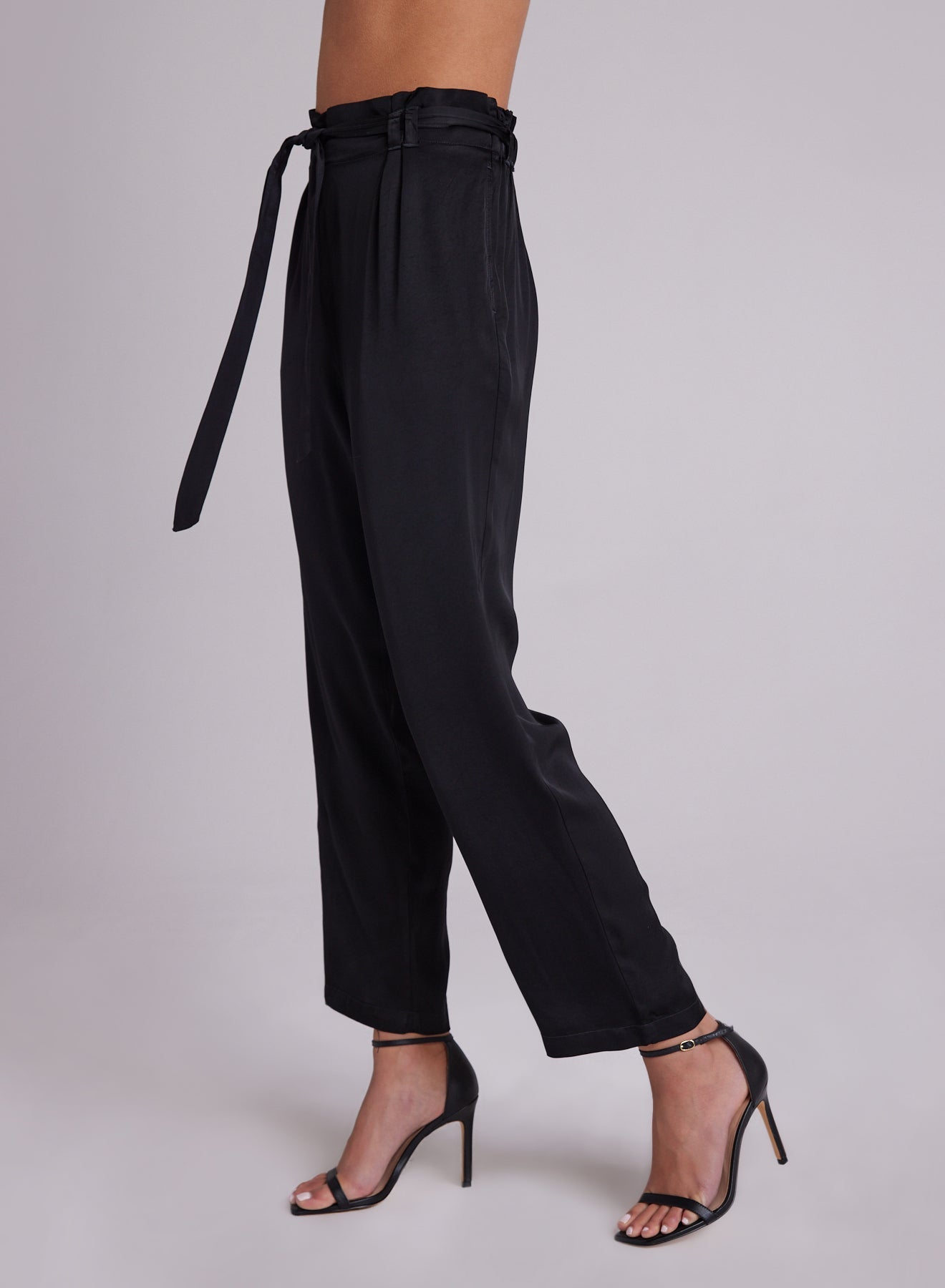 bella dahl easy pleated trousers in black