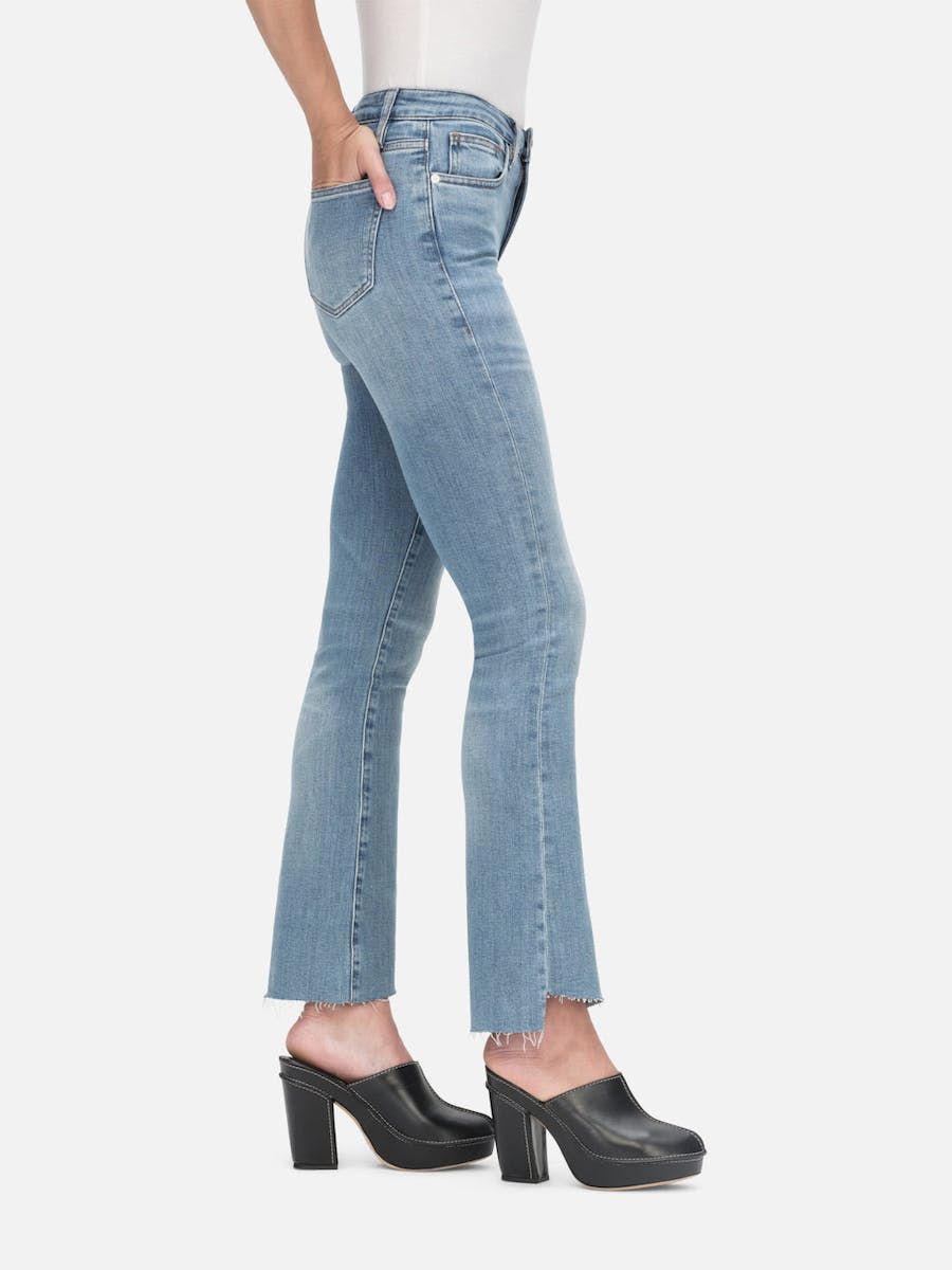 FRAME Le Crop Mini Boot Jean in Wavey