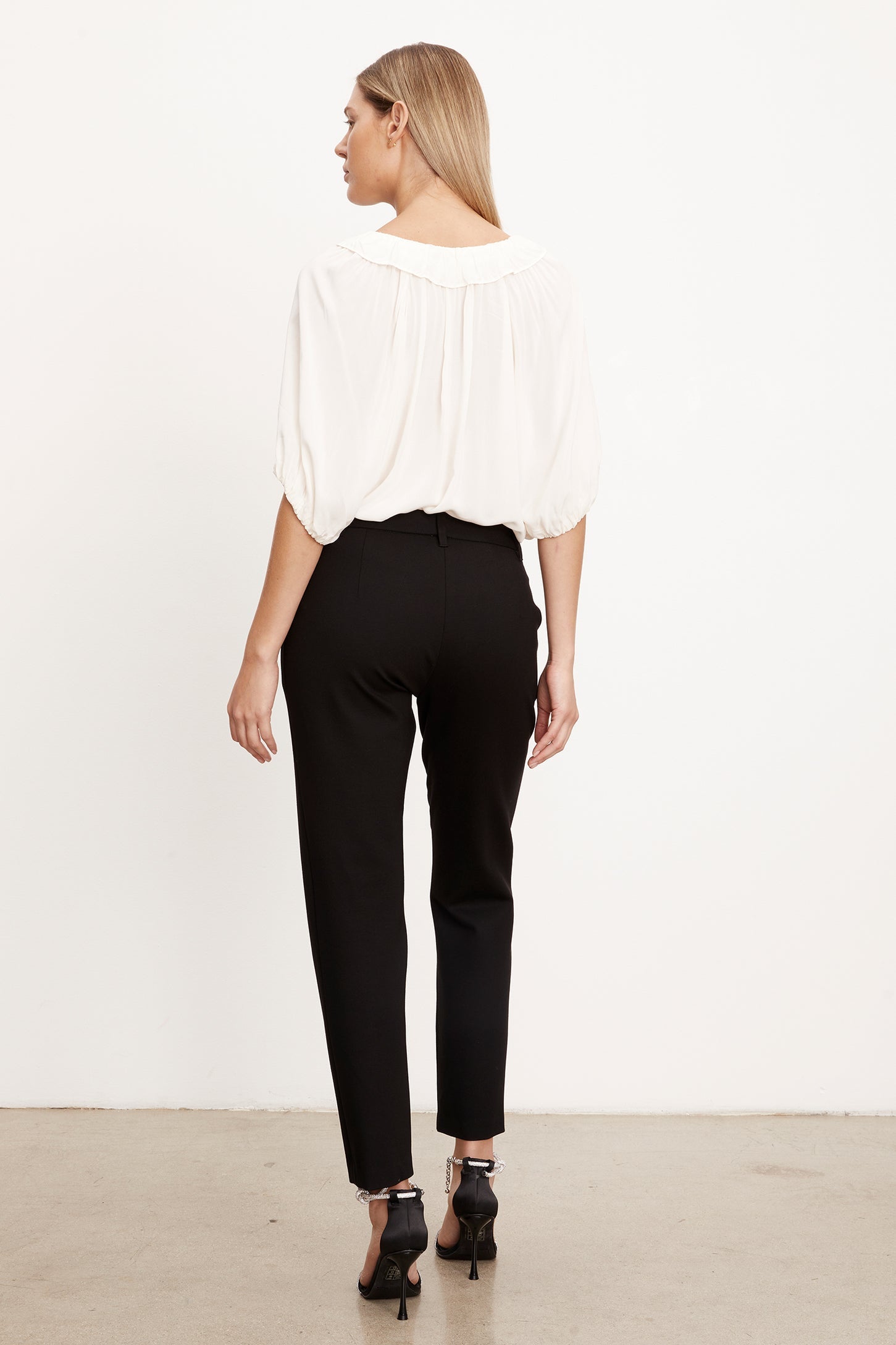 Velvet Alegra Rayon Challis Short Sleeve Top in Winter