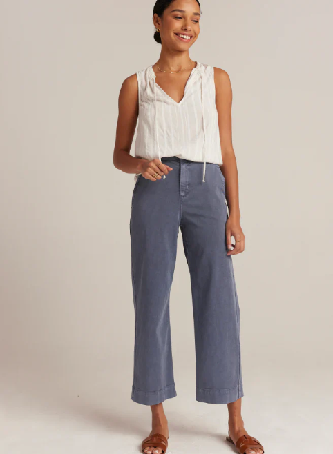 bella dahl Saige wide leg stretch crop jean in Blue Marina