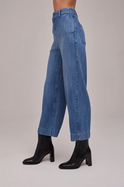 bella dahl Saige wide leg crop jean in vintage streaky wash