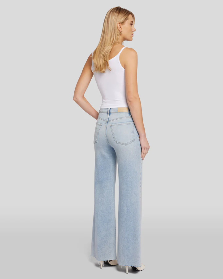 7 For All Mankind Ultra Hi Rise Jo in Sunday wash