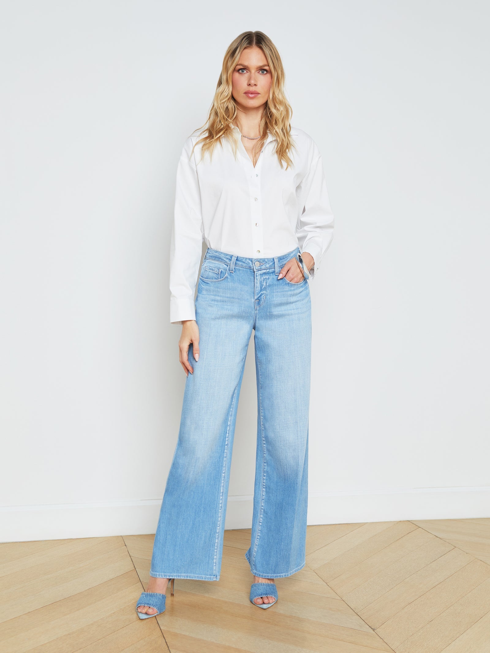 L'AGENCE Alicent HiRise Sneaker wide leg jean in Bayview