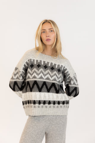 Lyla & Luxe Landen Crewneck Pullover in Grey/Black