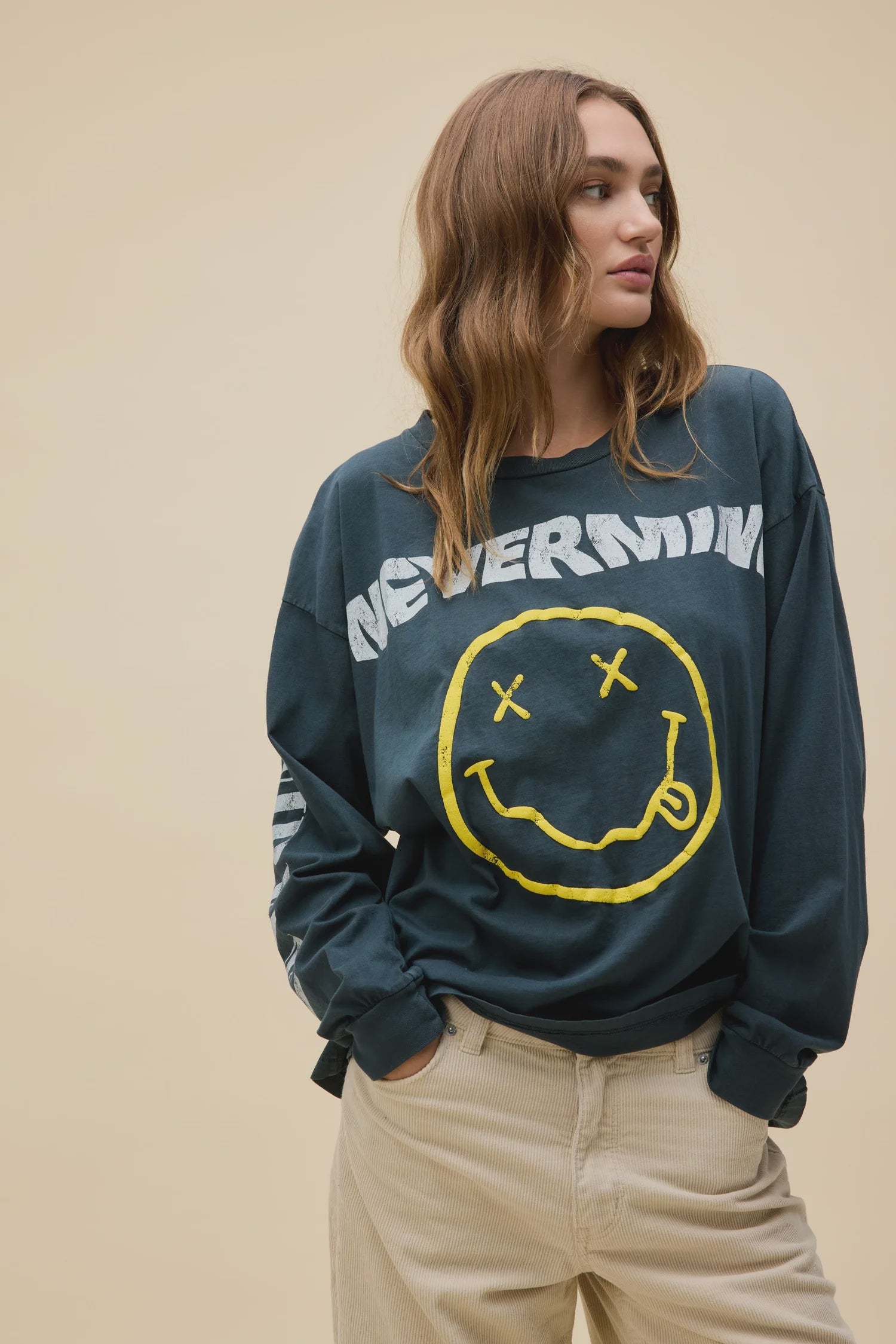 Daydreamer Nirvana Nevermind Smiley Merch L/S in Vintage Black