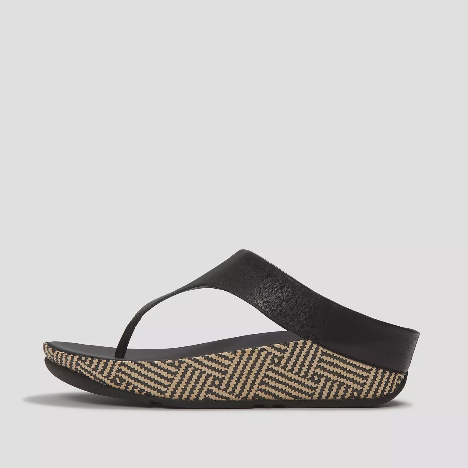 FitFlop LULU Leather Toe-Post Sandals with Rattan Sole in Black