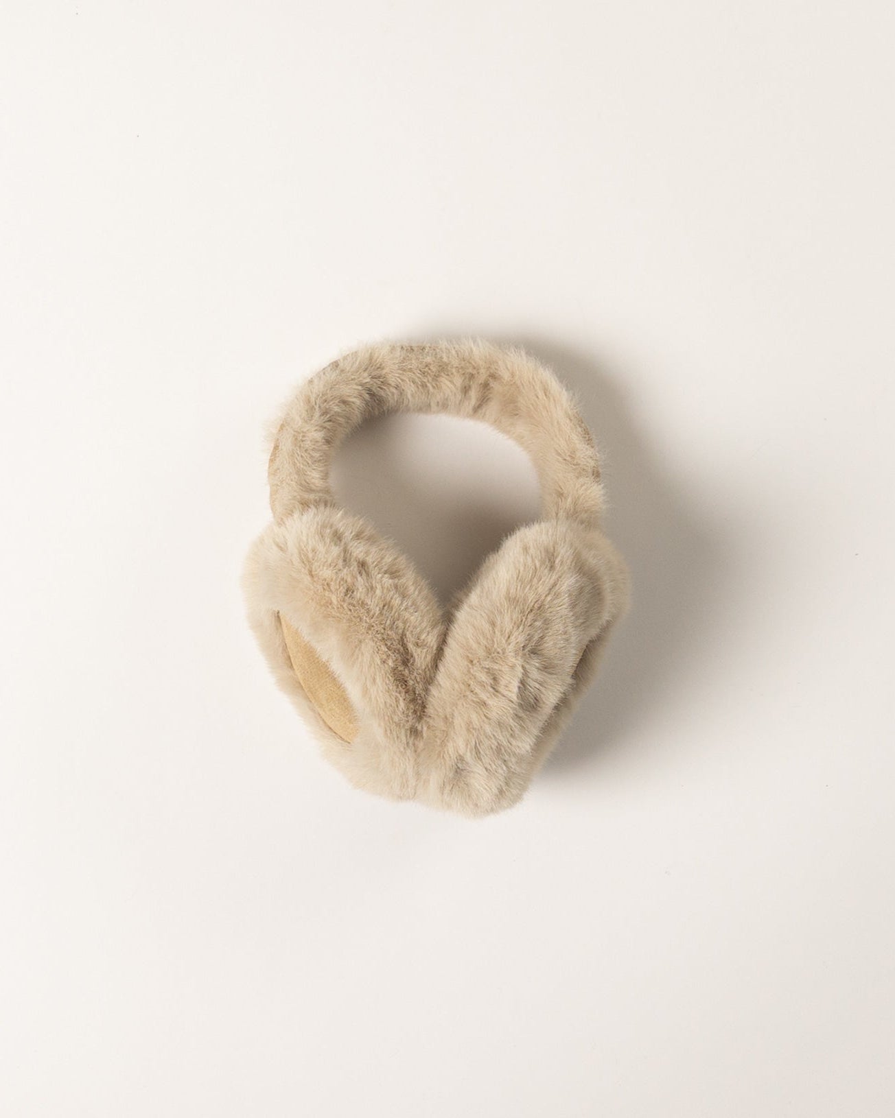 Lyla & Luxe Classic Fuzzy Earmuff in Beige