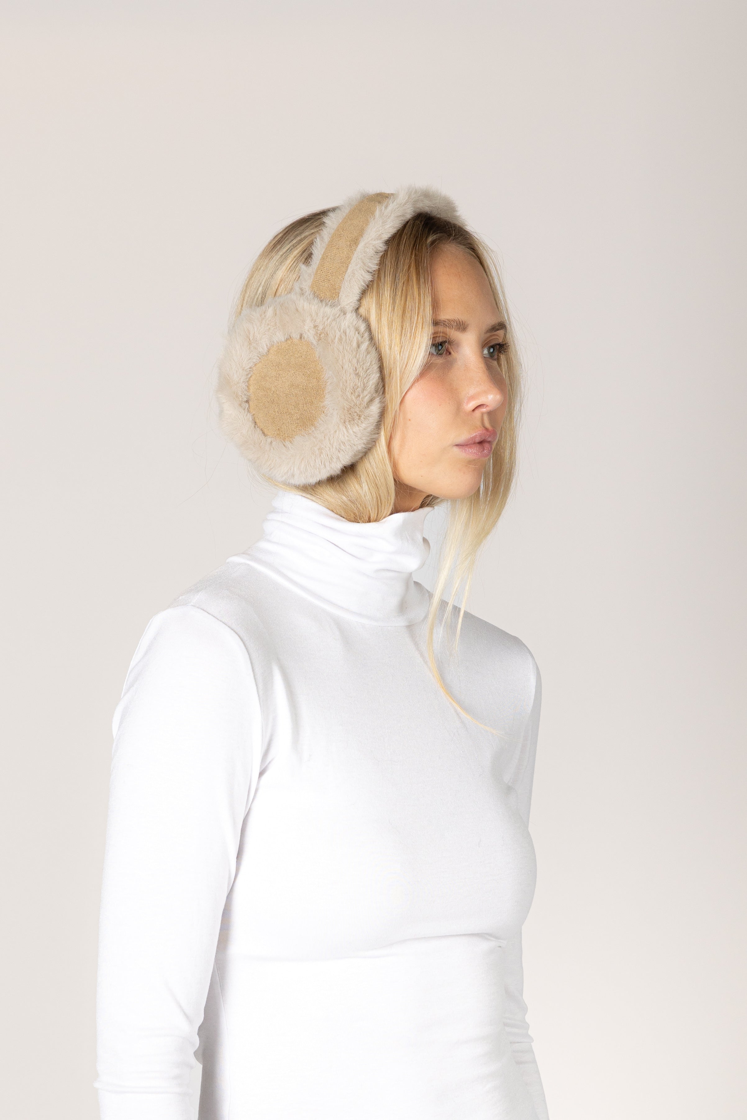 Lyla & Luxe Classic Fuzzy Earmuff in Beige