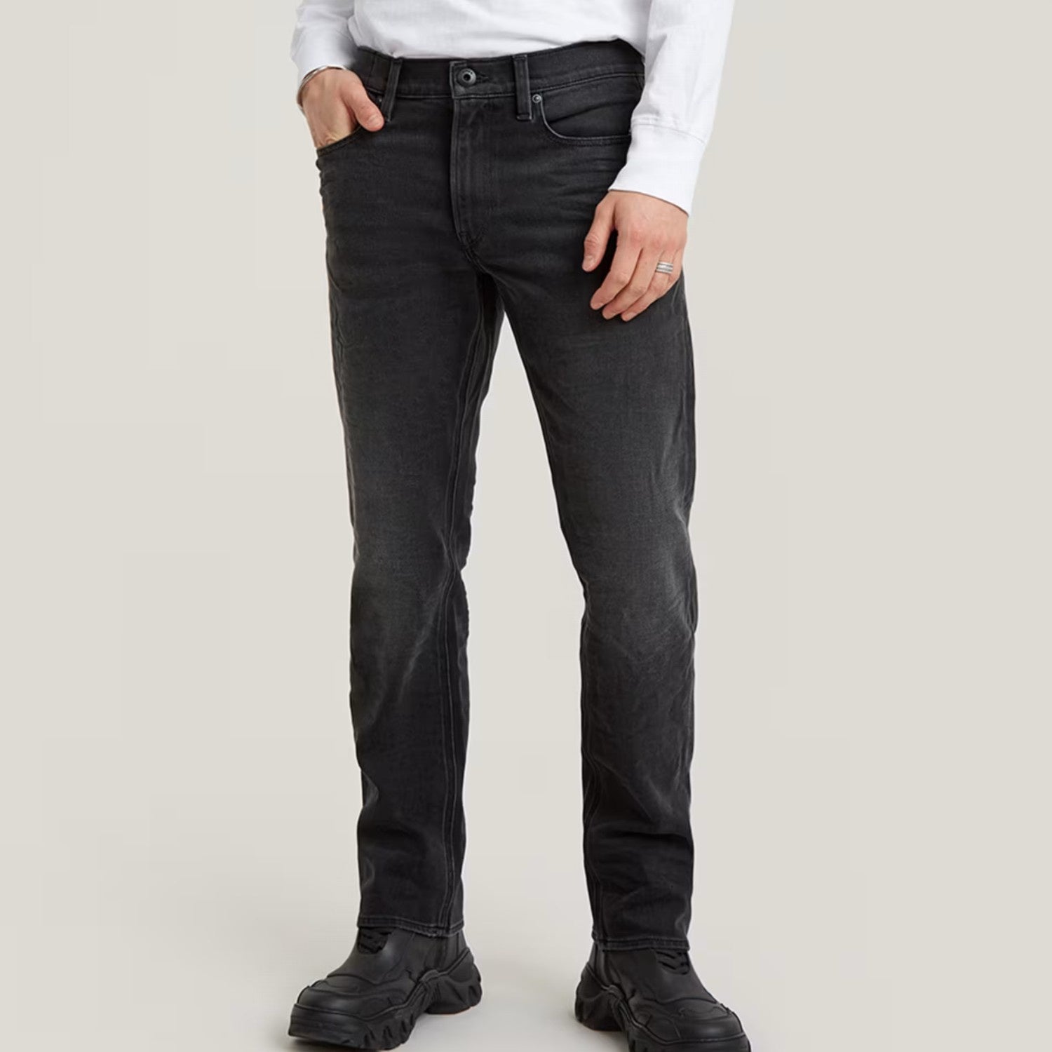 G-STAR Men's MOSA STRAIGHT Jeans - Worn in Black Moon