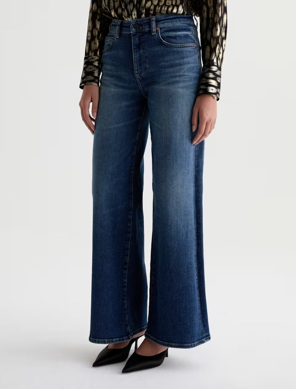 AG Saige Mid-Rise Wide Leg in 14 Years Bluegrass