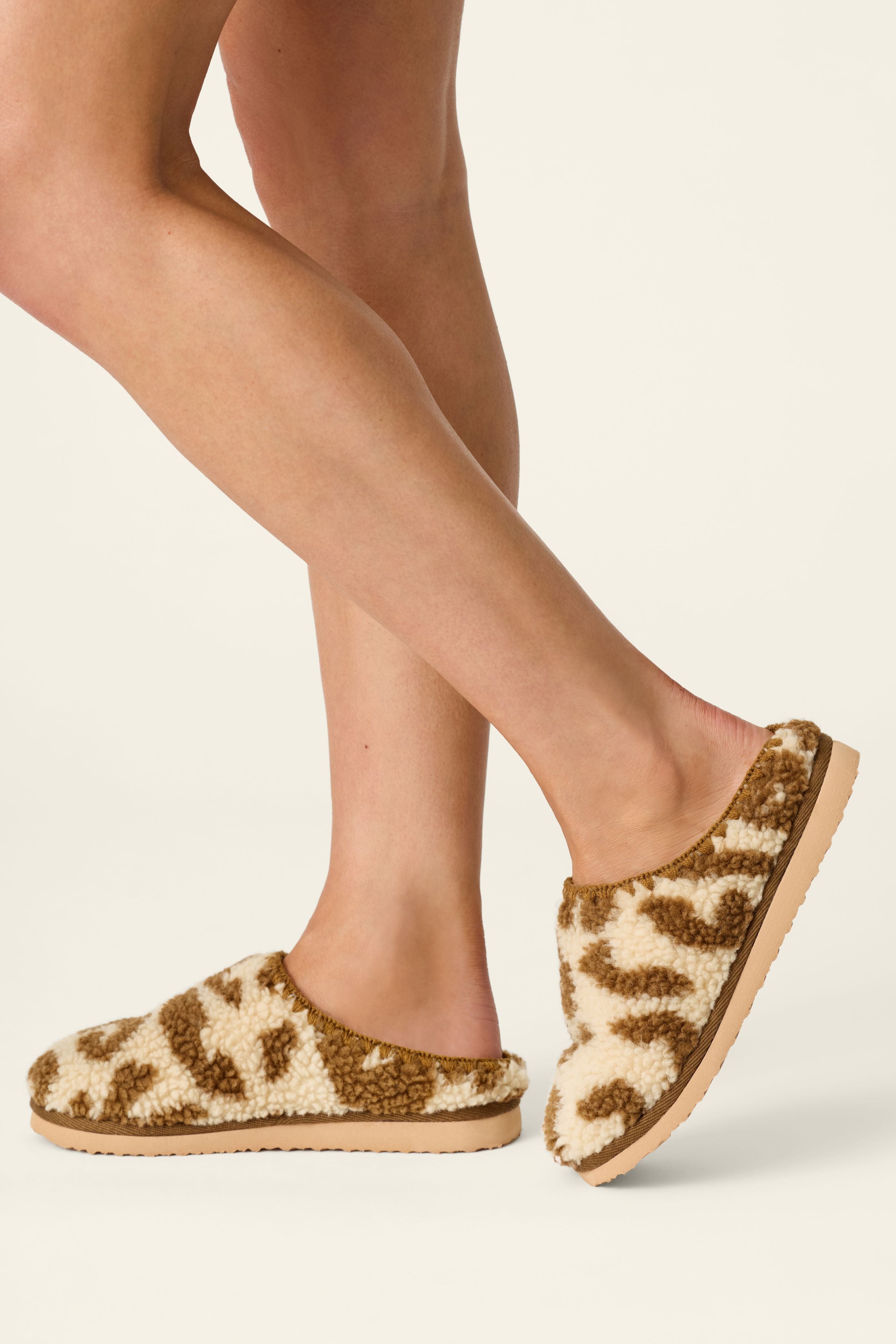 PJ Salvage Sherpa Clog in Cheetah