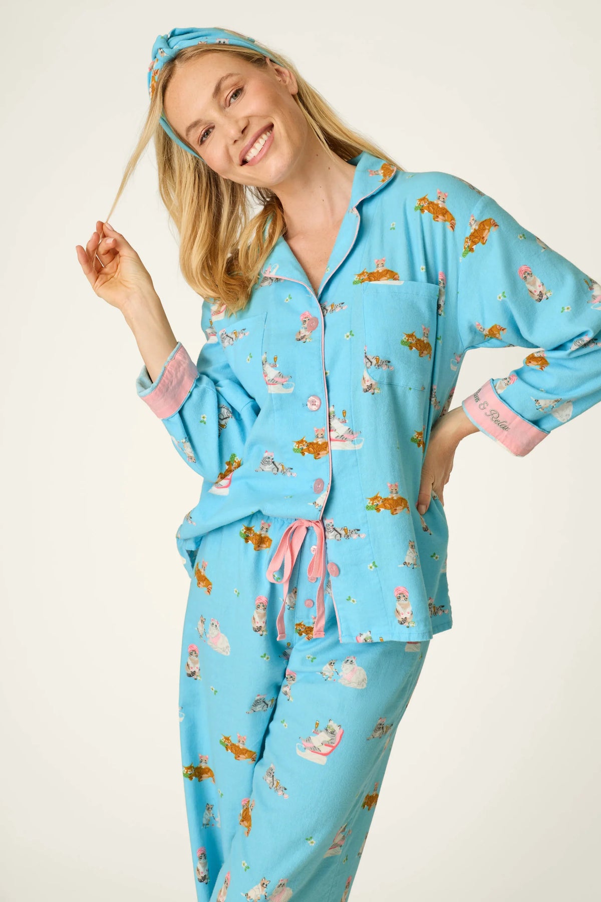 PJ Salvage Pampered Cat Print 3-Piece Long Sleeve Flannel PJ Set in Blue Elixer