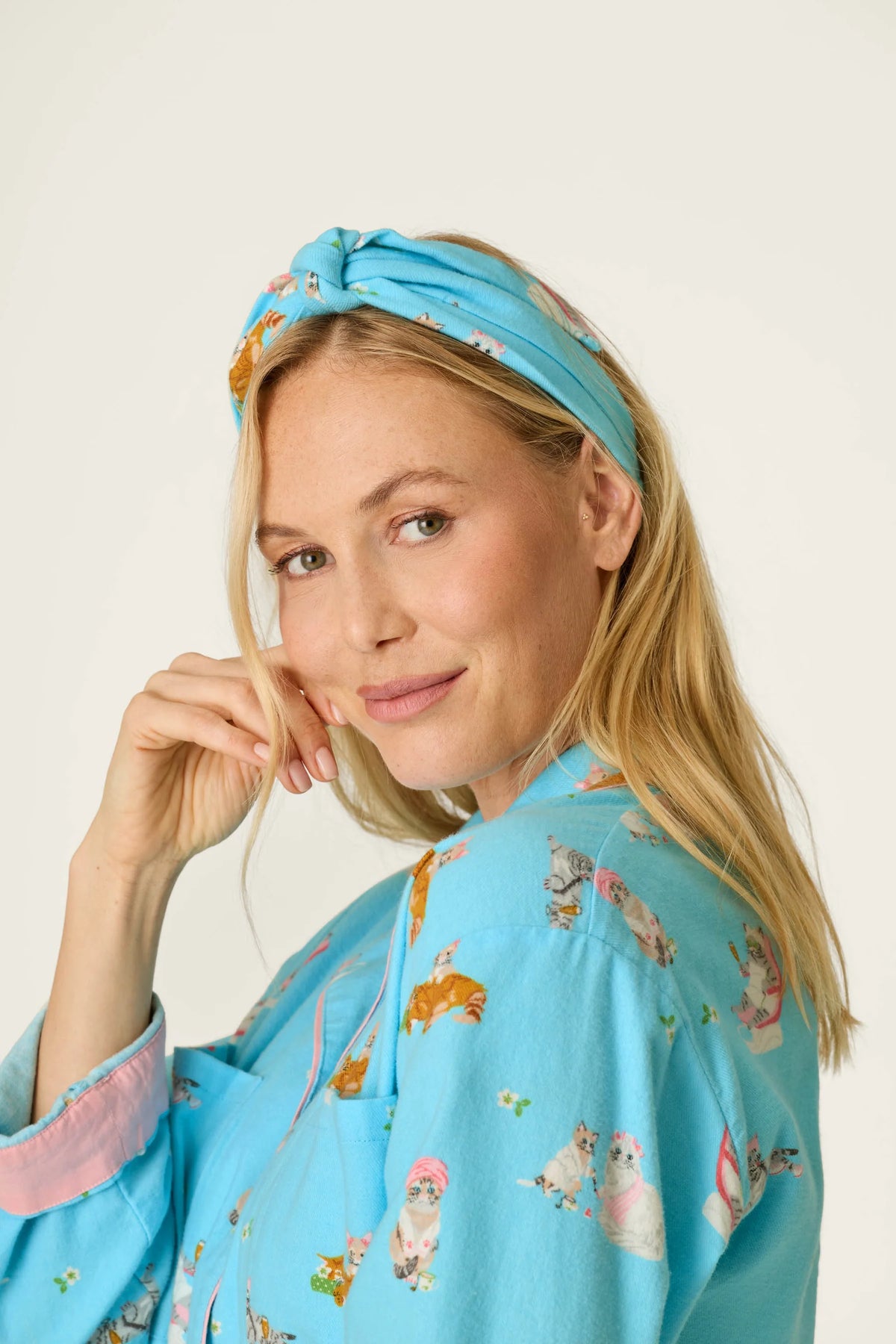 PJ Salvage Pampered Cat Print 3-Piece Long Sleeve Flannel PJ Set in Blue Elixer