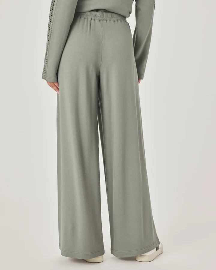 Splendid Jada Full Length Sweatpant in Eucalyptus