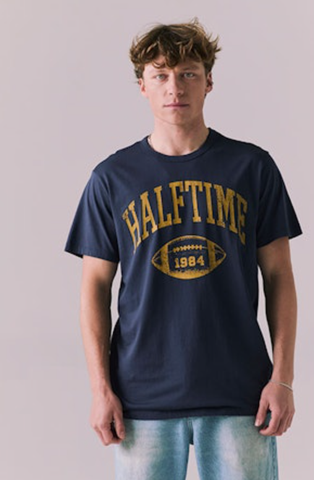 Chaser Men's Halftime 1984 Tee in Navy