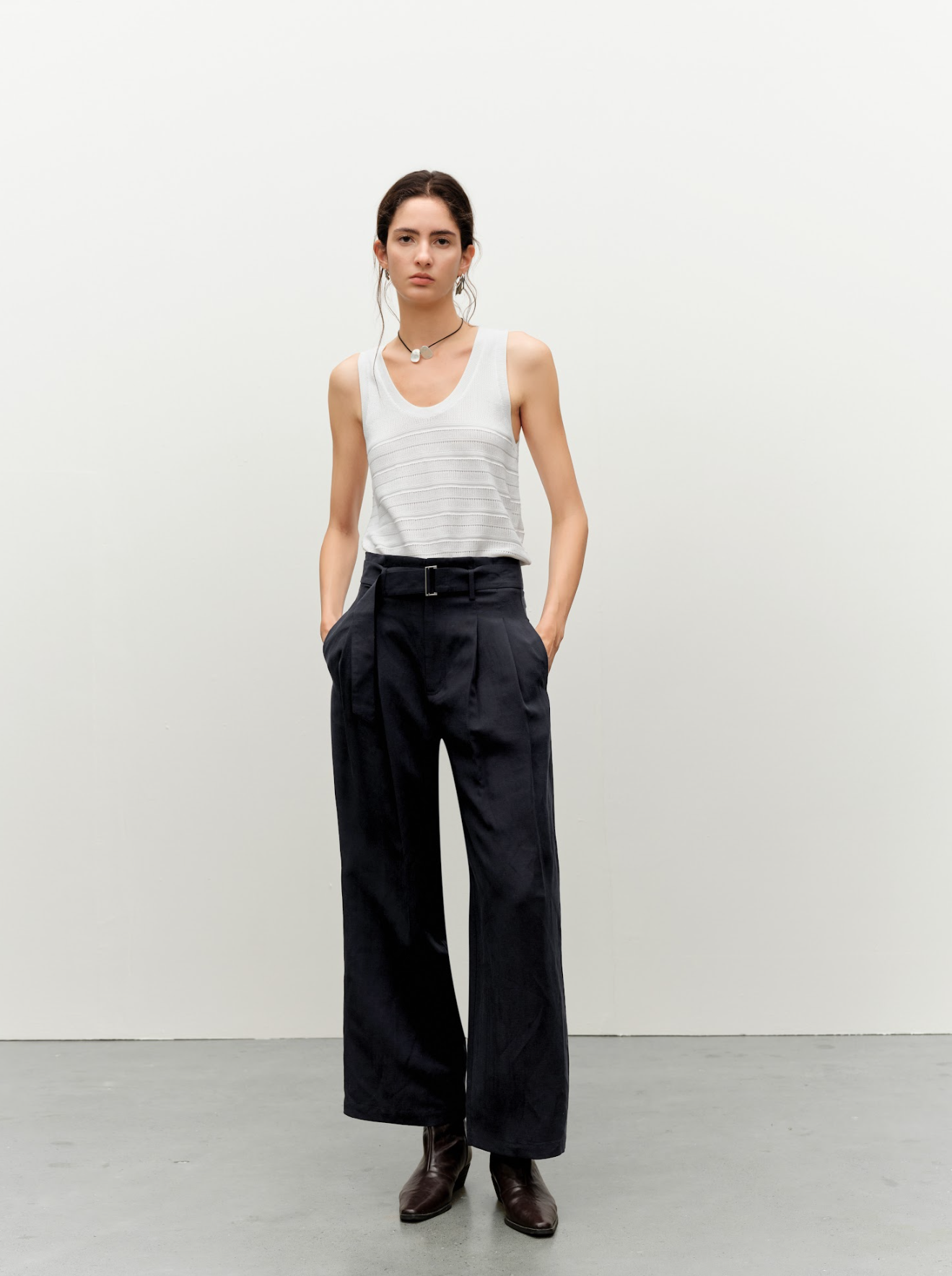 Meilleur Moment Knit Tank Top in White