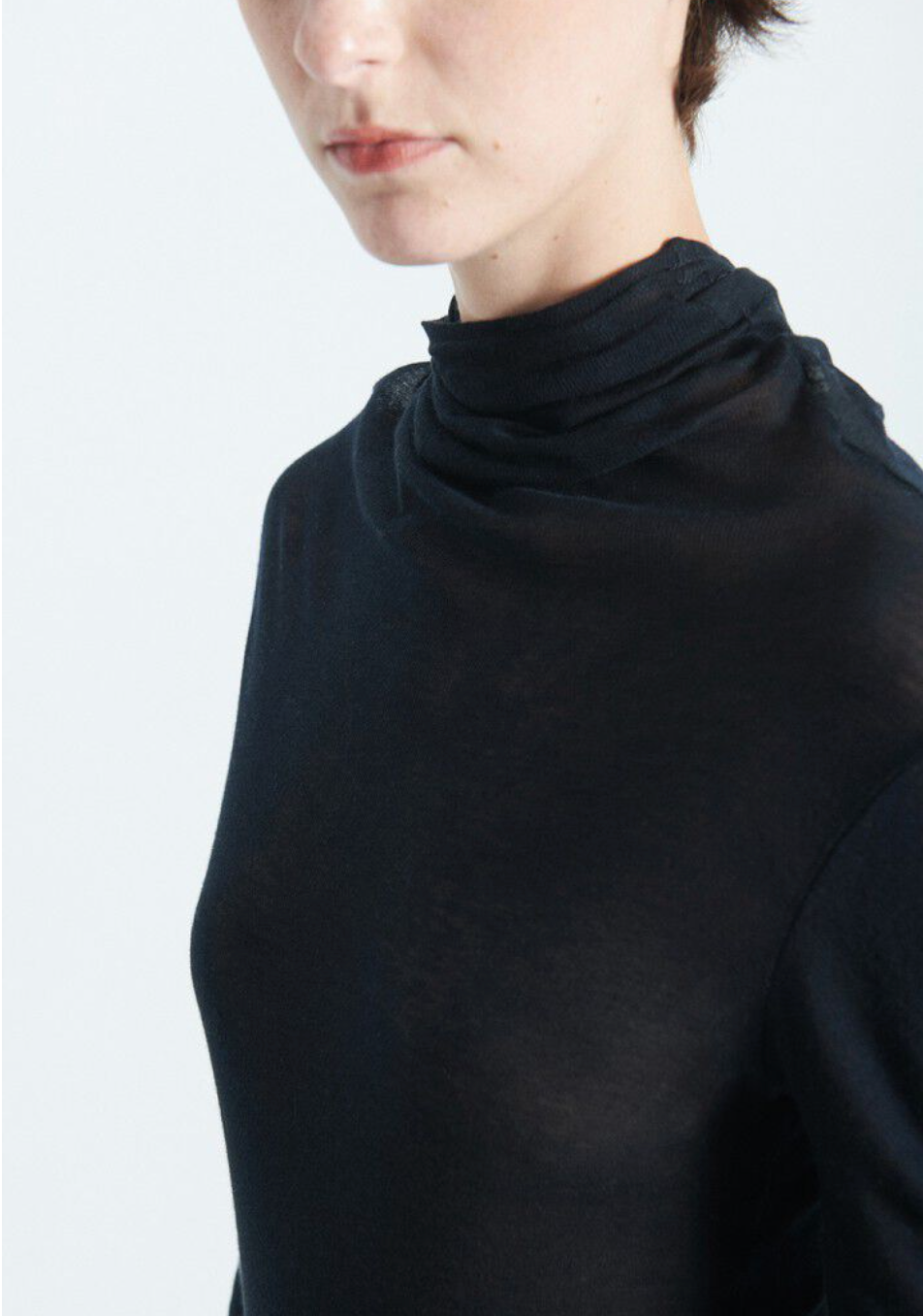 American Vintage MASSACHUSETTS Rolled Neck Tee in Black
