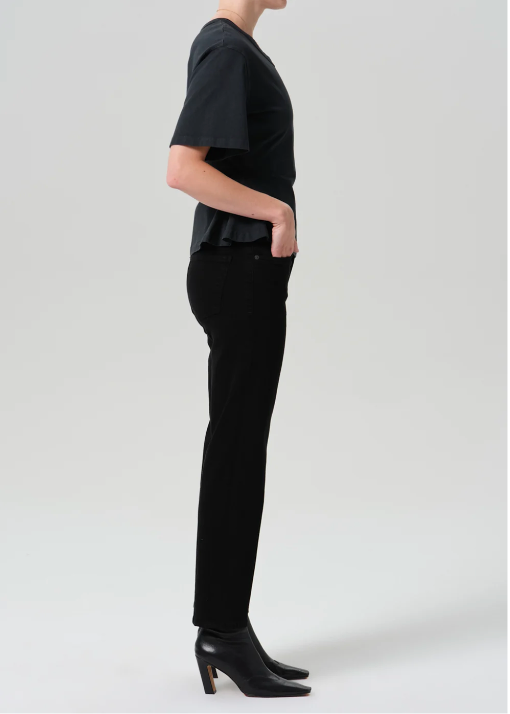 Citizens of Humanity Caia High Rise Straight Leg in Plush Black