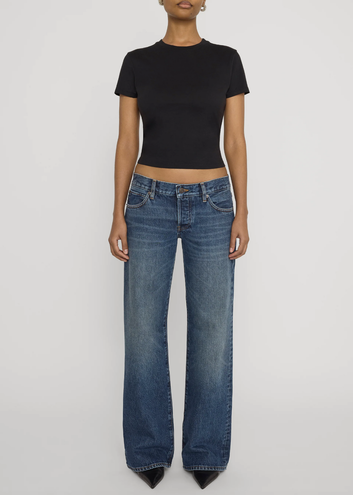 FRAME The Gray Pixie Low-Rise Wide Leg in Tolerate
