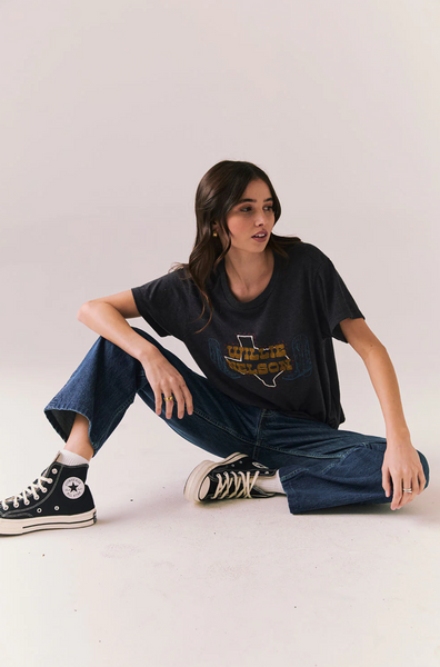 Chaser Willie Nelson Texas Boots Tee in Vintage Black