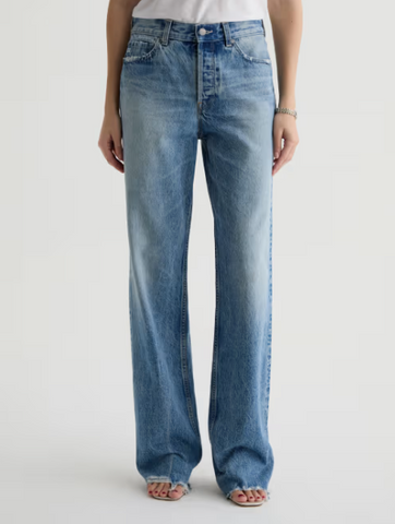 L'AGENCE Alicent HiRise Sneaker wide leg jean in Caster