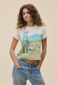 Daydreamer Motel Ranch House Vintage Tee in Dirty White