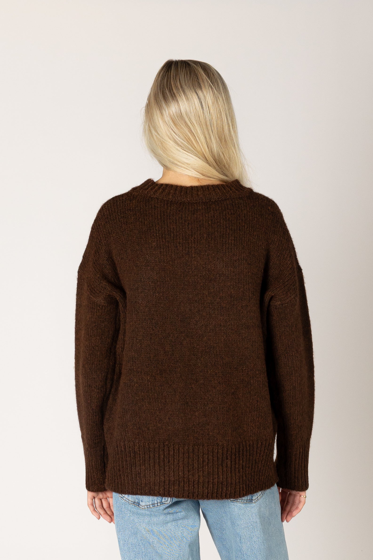 Lyla & Luxe Tanya Classic Sweater in Cocoa Mix