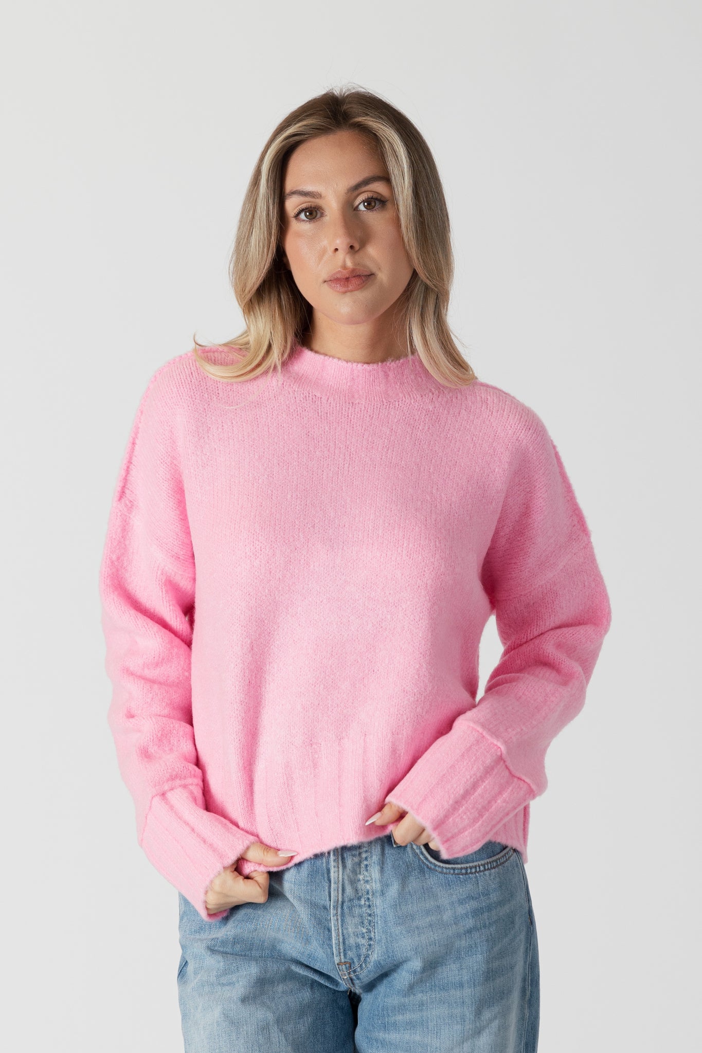 Lyla & Luxe Timmy Short Crewneck Sweater Pink