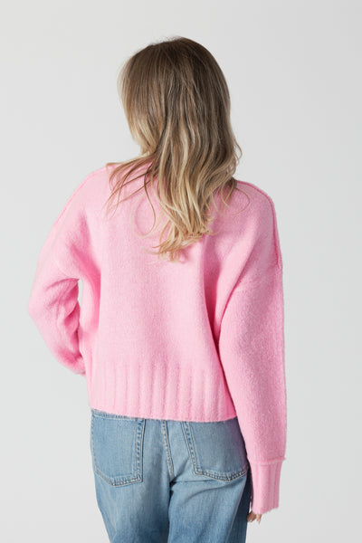 Lyla & Luxe Timmy Short Crewneck Sweater Pink