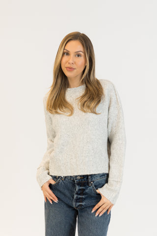 Lyla & Luxe Timmy Crewneck Pullover in Caviar