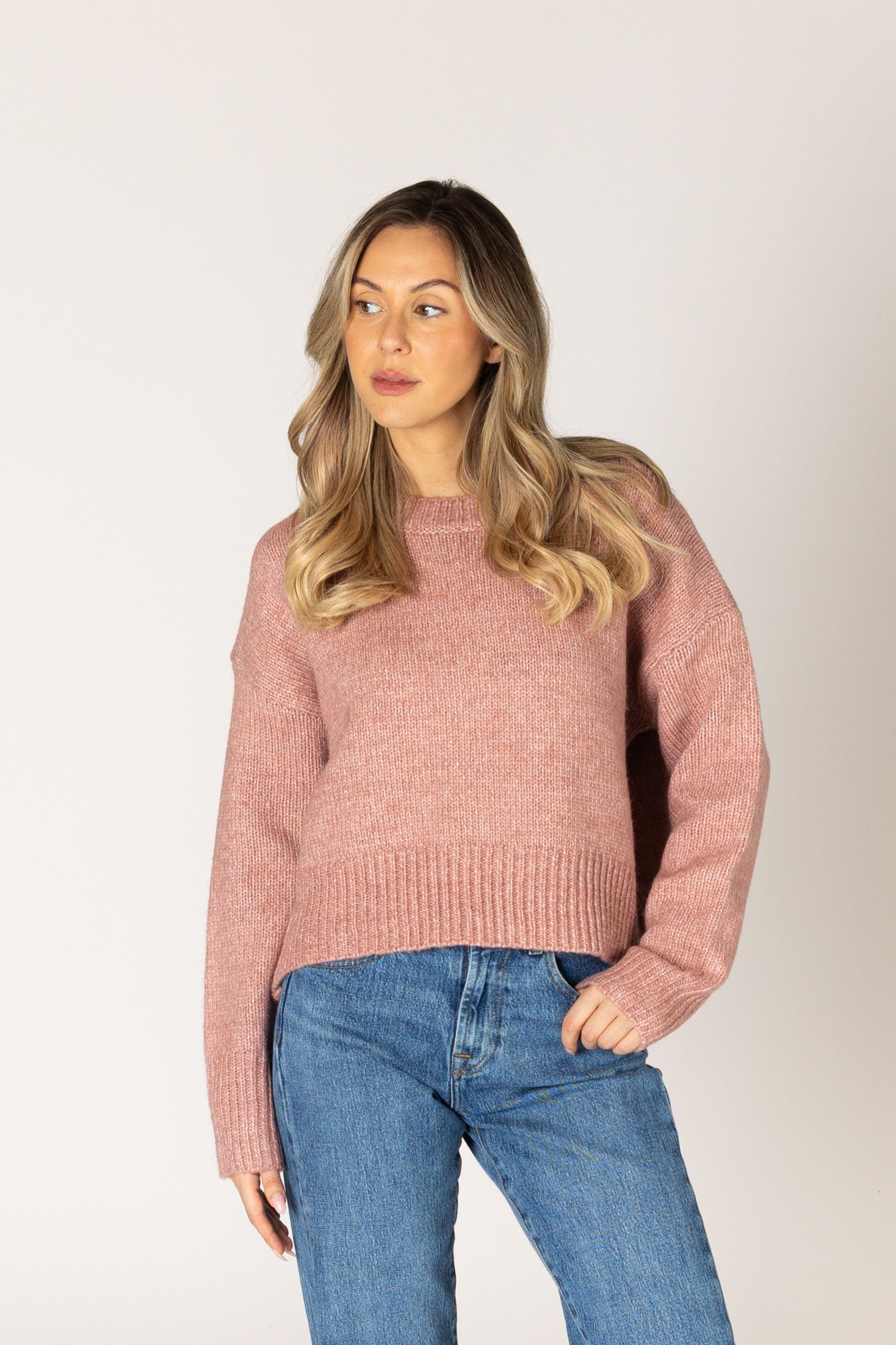 Lyla & Luxe Timmy Crew Sweater in Clay