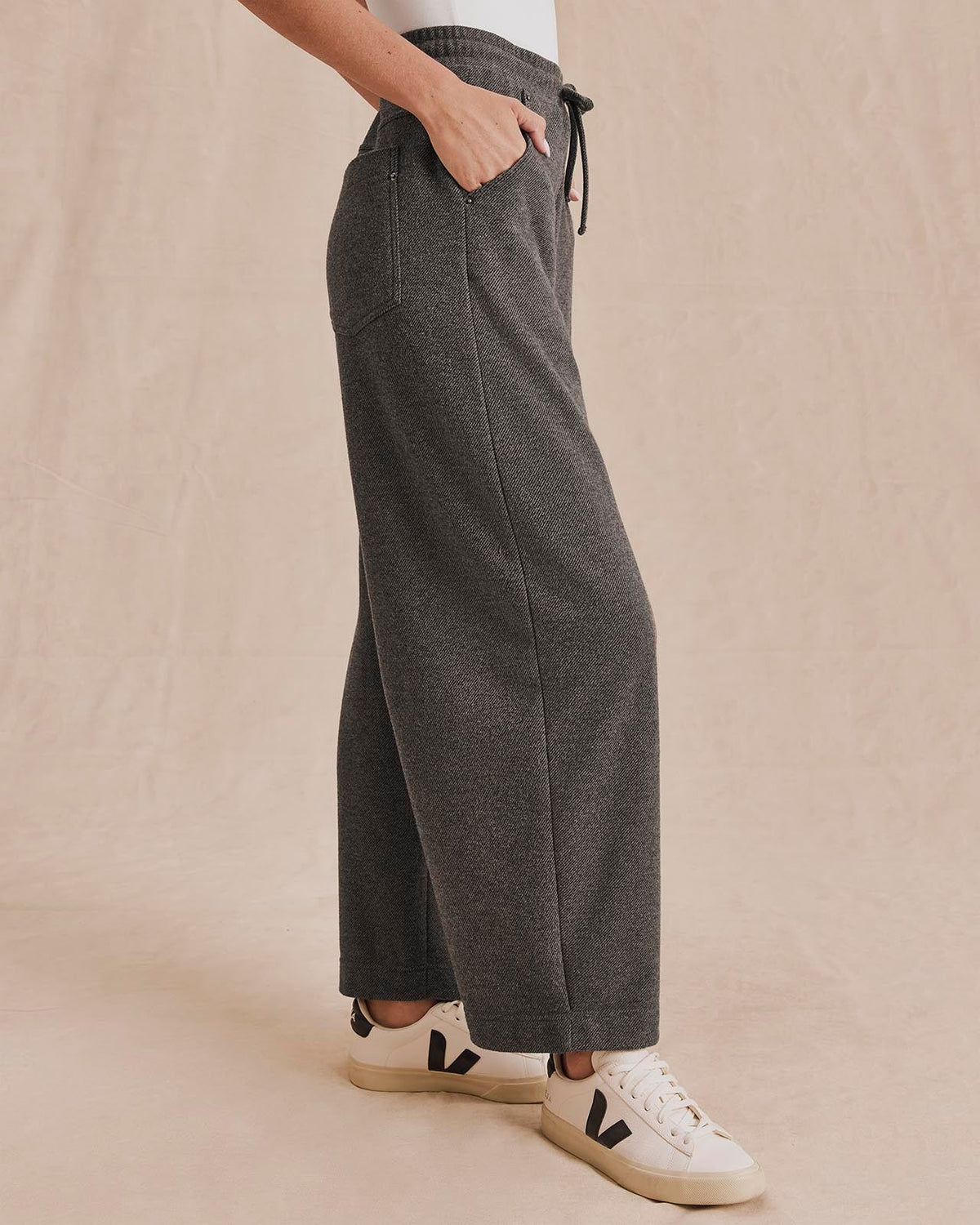 Splendid Marlow Tailored Knit Pant in Charcoal