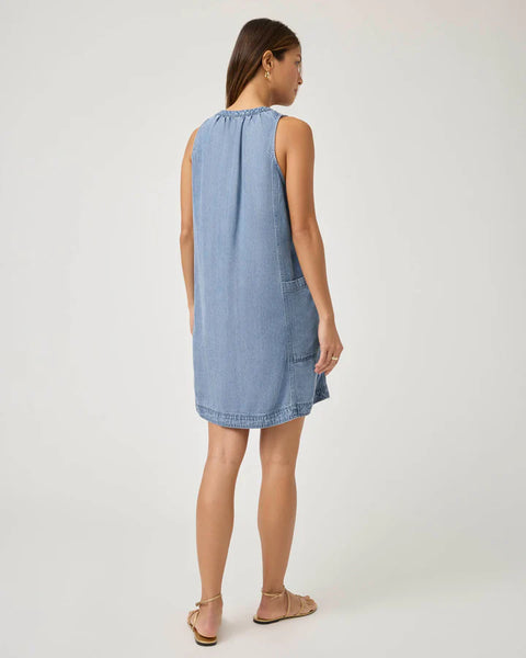 Splendid Chelsea Indigo Sleeveless Pocket Dress in Indigo