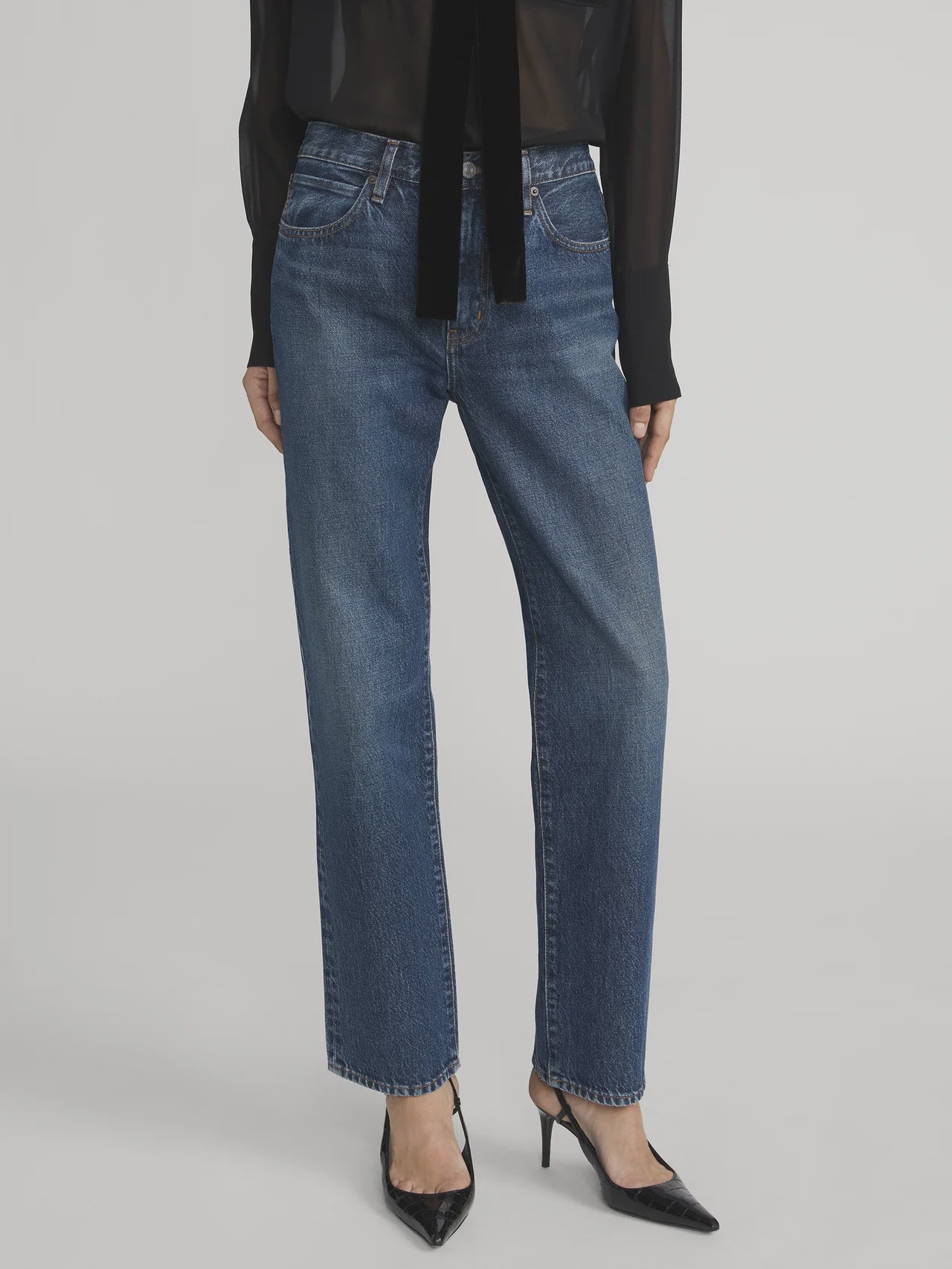 FRAME The Hang Boyfriend Jean in Sail