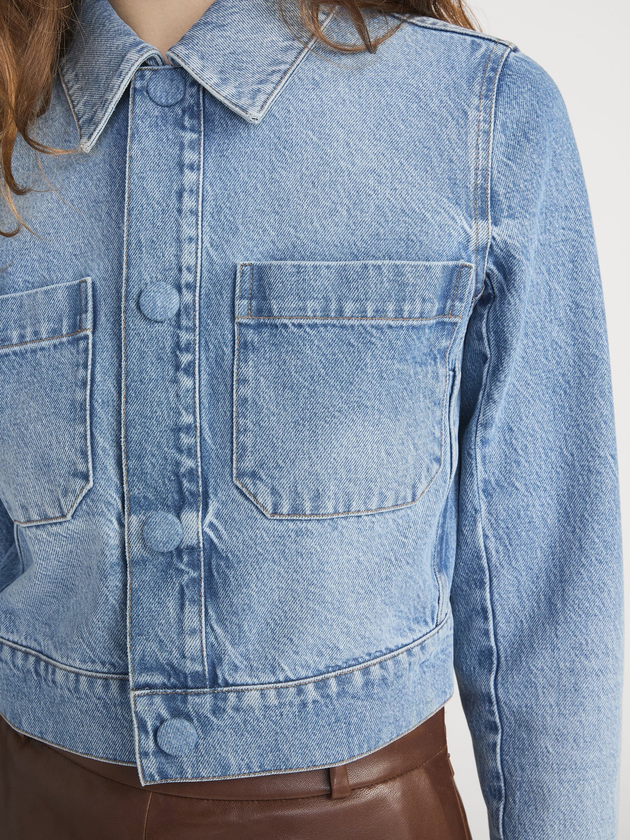 FRAME The Small Denim Jacket in Dawn
