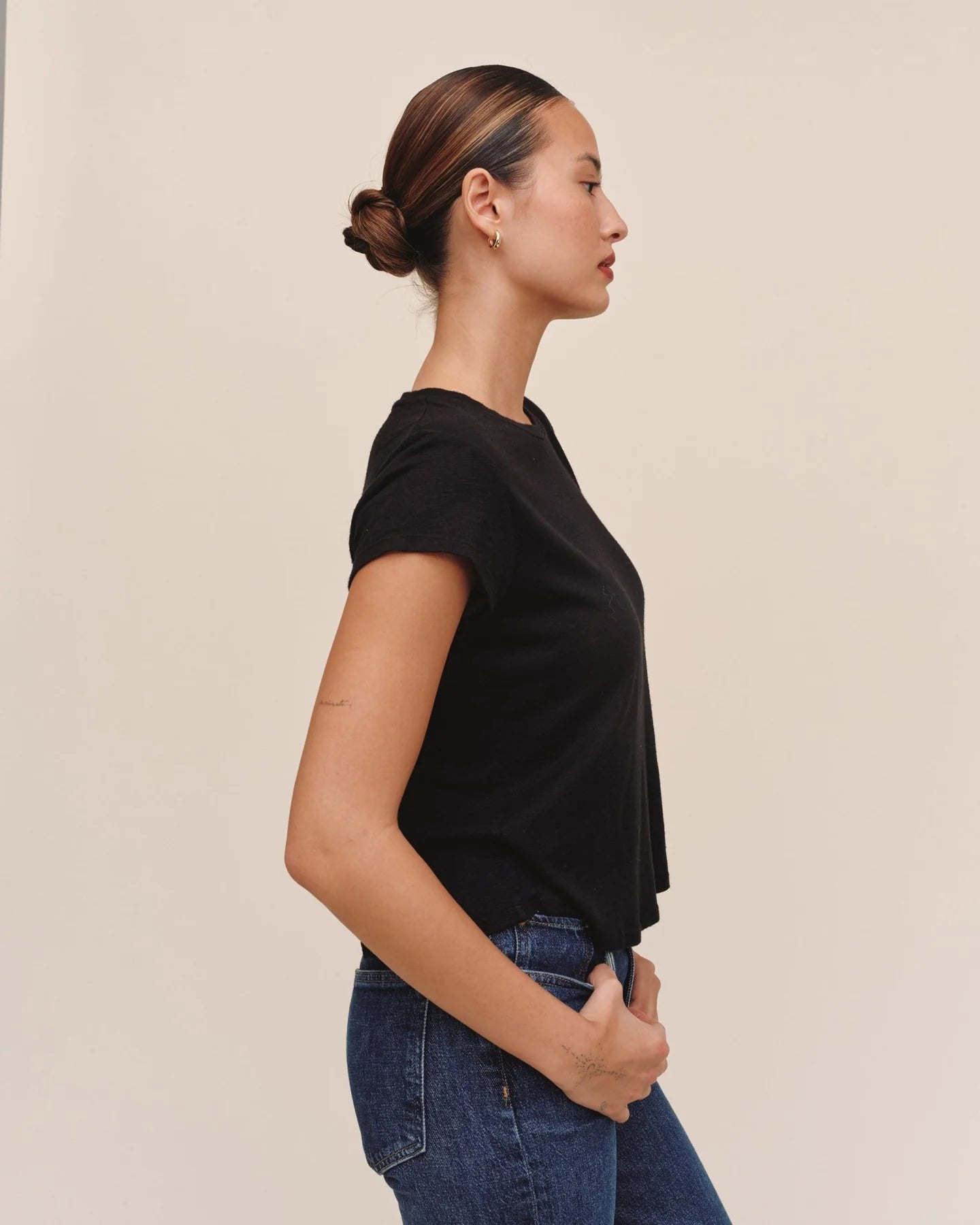 Bella Dahl Baby Crew Tee in Black