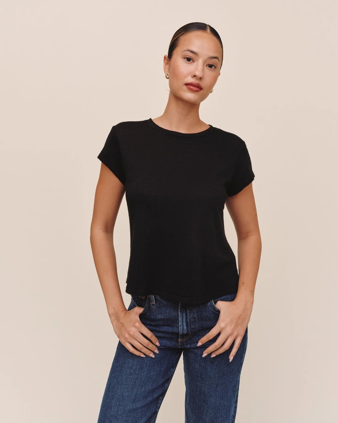 Bella Dahl Baby Crew Tee in Black