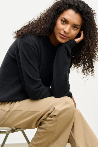 Velvet Crystal Cashmere Sweater in Vintage Black