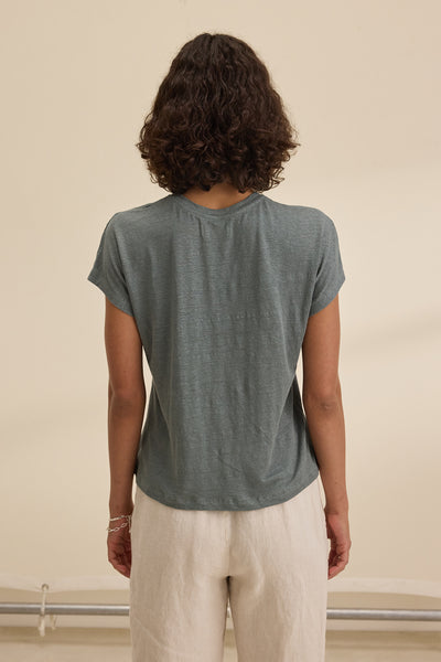 Velvet Jasmine Linen Knit Short Sleeve Tee in Graphite