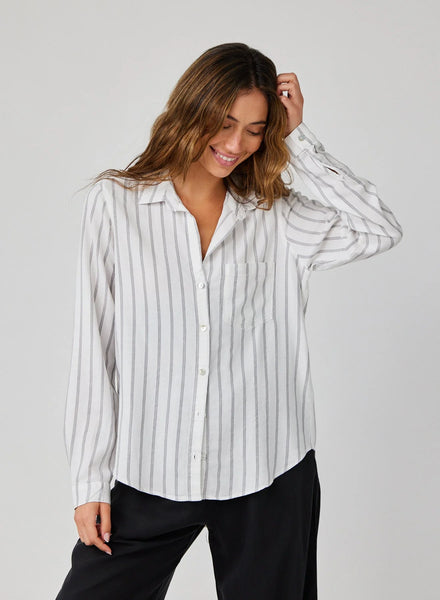 Bella Dahl Pocket Button Down in Makena Beach Stripe