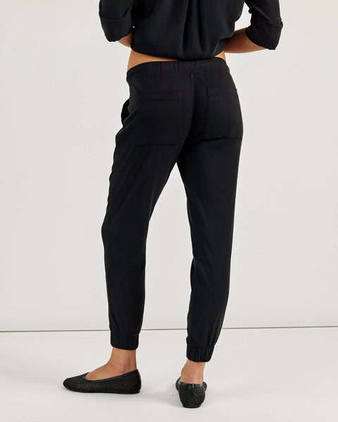 Bella Dahl Pocket Jogger - Vintage Black