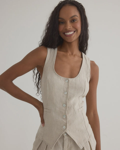 Bella Dahl Scoop Neck Button Front vest in Linen Sand