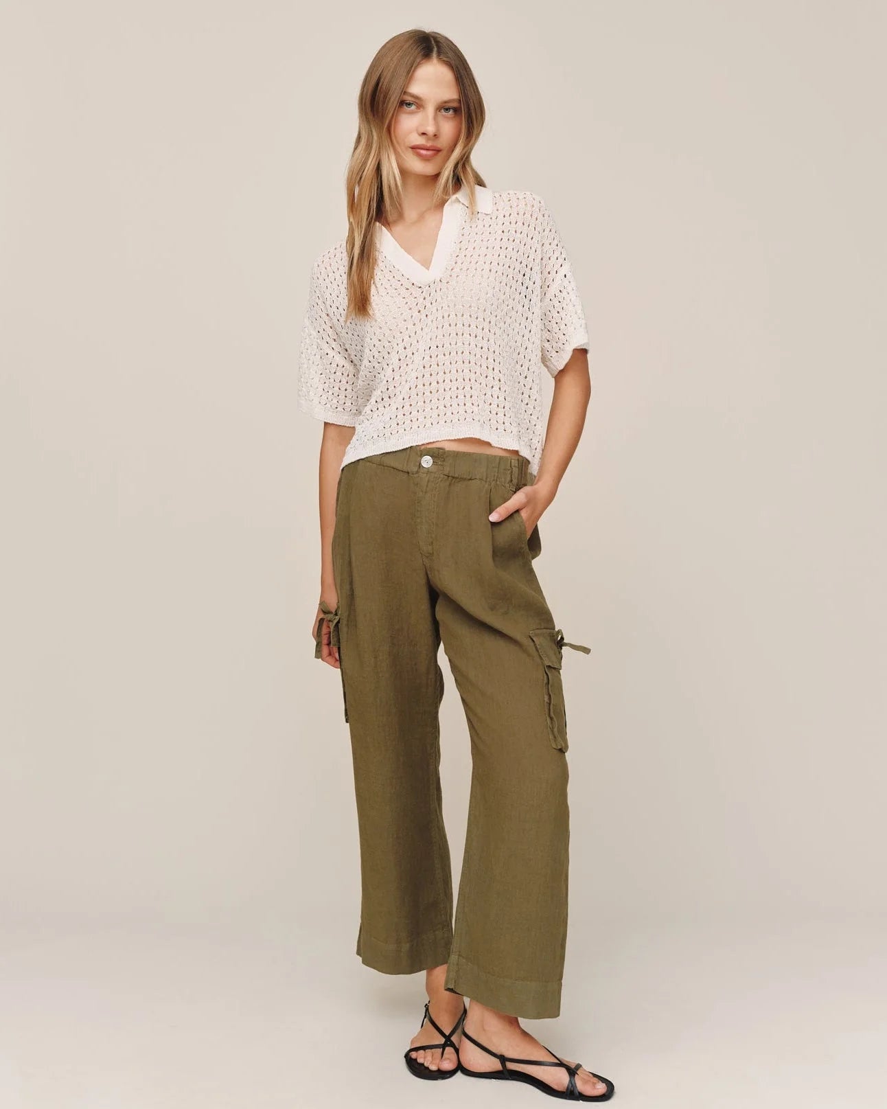 Bella Dahl Short Sleeve Crop Pullover in Sandstone