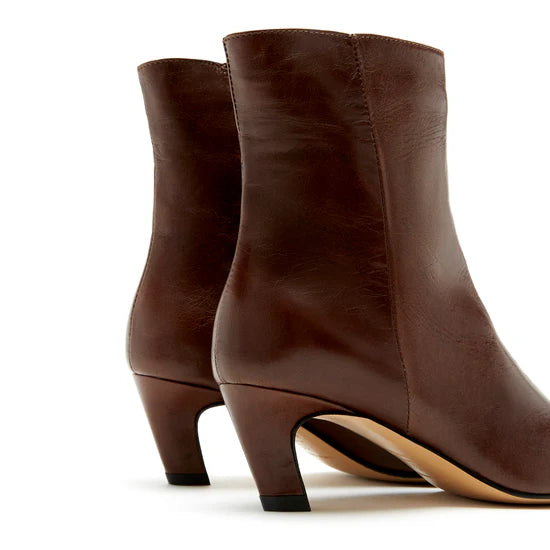 Sister Soeur Lara Leather Boot in Brown