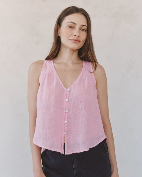Bella Dahl Sleeveless Pintuck V-Neck Top in Rose Blush