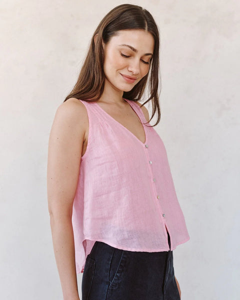 Bella Dahl Sleeveless Pintuck V-Neck Top in Rose Blush