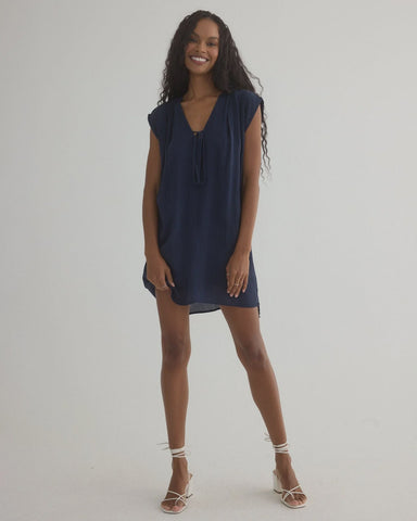Bella Dahl Tie Front V-Neck Crinkle Dress in Italian Navy