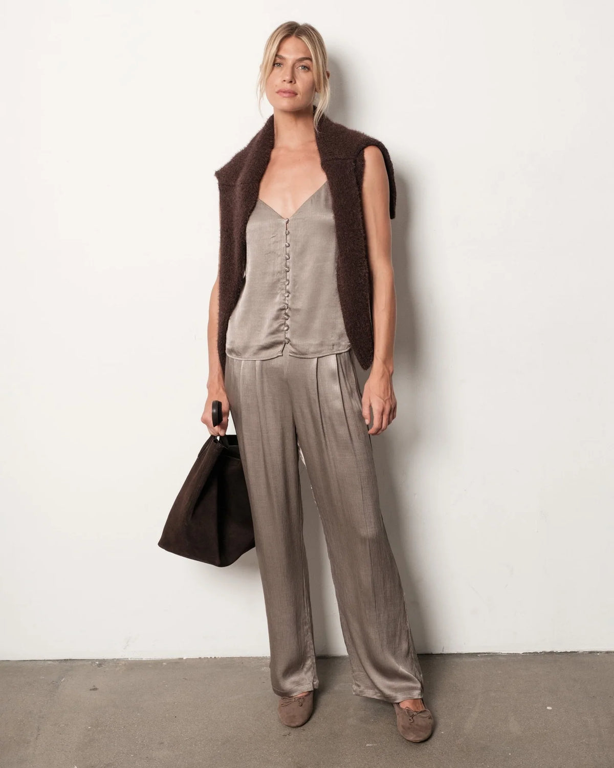 Bella Dahl Triple Pleated Wide Leg Pant in Moon