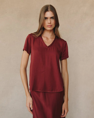 Bella Dahl V-Neck Tee - Deep Plum