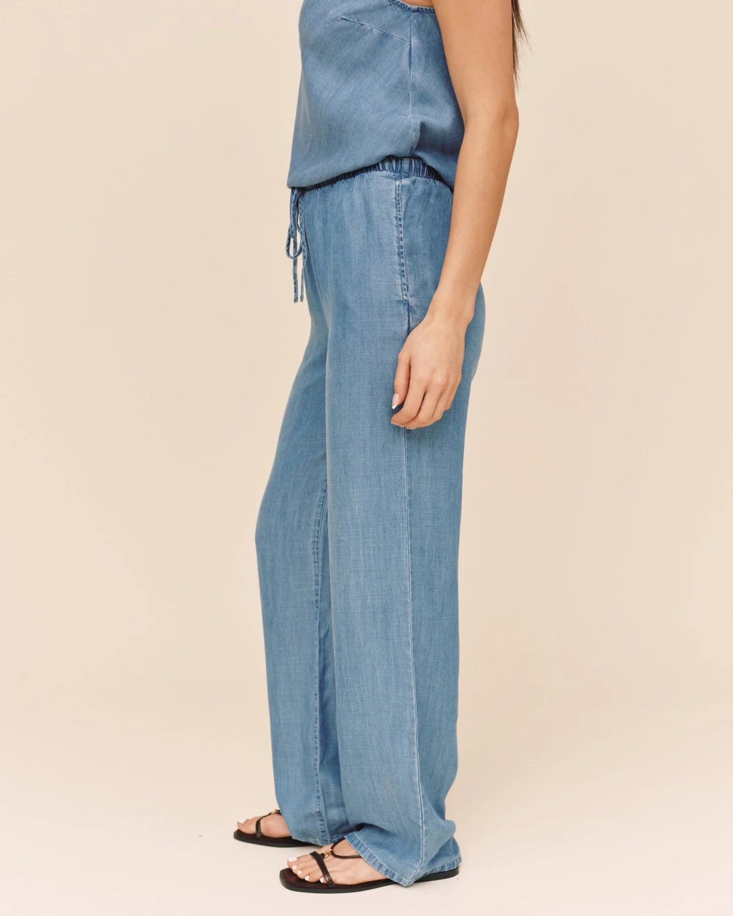 Bella Dahl Wide Leg Drawstring Pant in Indigo Harbor Wash